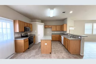 9904 Blue Bell Drive, Fort Worth, TX 76108 - Photo 2