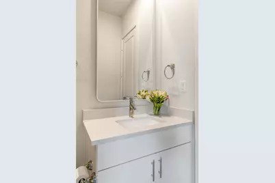 381 E Greenbriar Lane #401, Dallas, TX 75203 - Photo 24