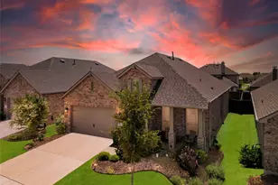 10104 Bitterroot Dr, Little Elm, TX 75068 - Photo 2