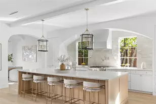 9826 Mixon Dr, Dallas, TX 75220 - Photo 10