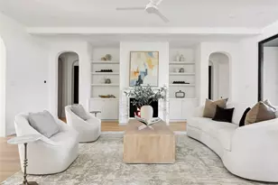 9826 Mixon Dr, Dallas, TX 75220 - Photo 6