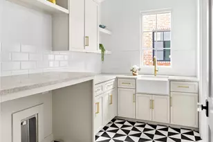 9826 Mixon Dr, Dallas, TX 75220 - Photo 36