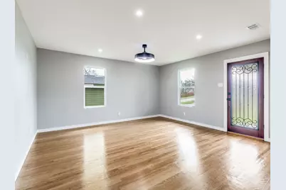 3924 Vanette Lane, Dallas, TX 75216 - Photo 4