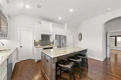 501 Oakcrest Drive, Justin, TX 76247 - Photo 14