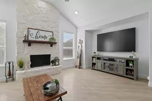 2640 Greyhawk Dr, Little Elm, TX 75068 - Photo 6