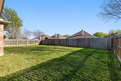 565 Griffith Drive, Saginaw, TX 76179 - Photo 8