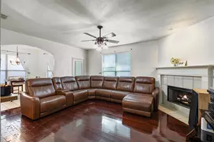 565 Griffith Dr, Saginaw, TX 76179 - Photo 26