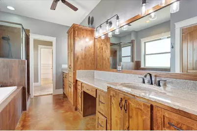 516 Spring Town Road, Van Alstyne, TX 75495 - Photo 22