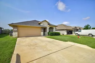 515 Cottage Row, Mabank, TX 75147 - Photo 2