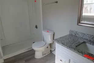 1609 N 18th St, Waco, TX 76707 - Photo 12