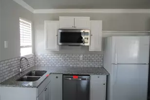 1609 N 18th St, Waco, TX 76707 - Photo 8