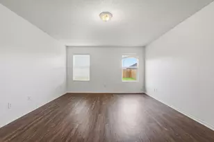 327 Deer Run Dr, Sanger, TX 76266 - Photo 14