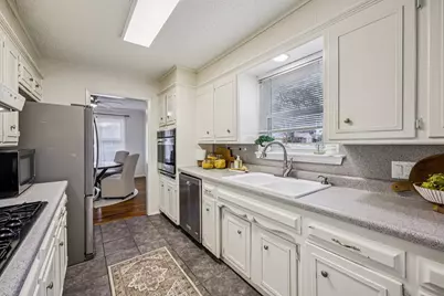 1015 Rocky Canyon Road, Arlington, TX 76012 - Photo 16