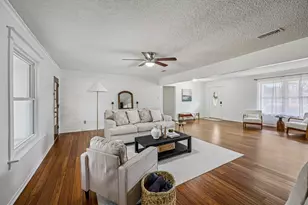 1015 Rocky Canyon Rd, Arlington, TX 76012 - Photo 14