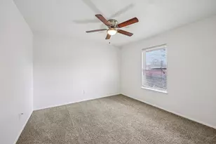 1015 Rocky Canyon Rd, Arlington, TX 76012 - Photo 24