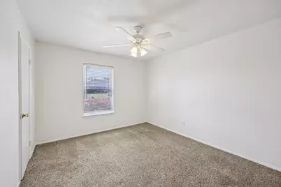 1015 Rocky Canyon Road, Arlington, TX 76012 - Photo 22