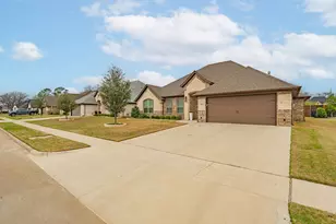3024 Reed Ct, Granbury, TX 76048 - Photo 4