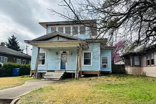 624 W Gandy St, Denison, TX 75020 - Photo 2