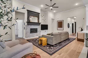 109 St Meena Ct, Fort Worth, TX 76120 - Photo 10