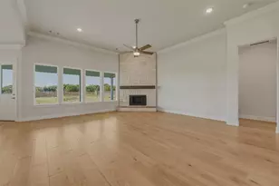 12213 Crystal Dr, Krum, TX 76249 - Photo 4