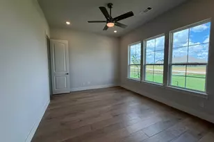 12213 Crystal Dr, Krum, TX 76249 - Photo 14