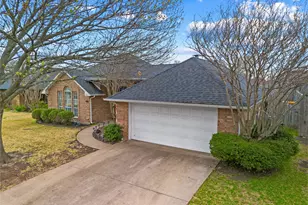 111 Driftwood Ln, Waxahachie, TX 75165 - Photo 6