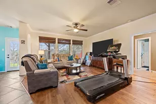 4008 Falcon Ridge Dr, Haltom City, TX 76137 - Photo 10