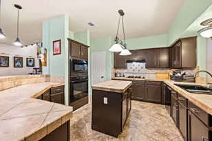 4008 Falcon Ridge Dr, Haltom City, TX 76137 - Photo 12