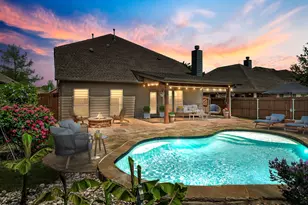 10121 Sailboard Dr, McKinney, TX 75072 - Photo 2