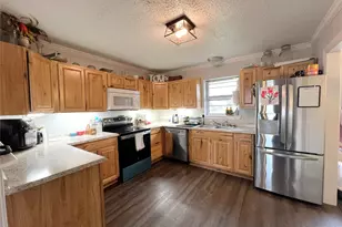 302 Sayle St, Cumby, TX 75433 - Photo 20