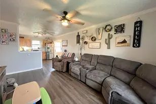 302 Sayle St, Cumby, TX 75433 - Photo 6