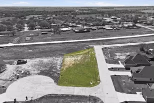 400 Lizzy Ct, Italy, TX 76651 - Photo 1