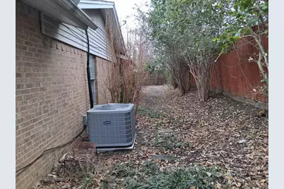 1218 Merrimac Trail, Garland, TX 75043 - Photo 8