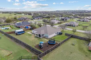 104 Langley Ct, Aledo, TX 76008 - Photo 2