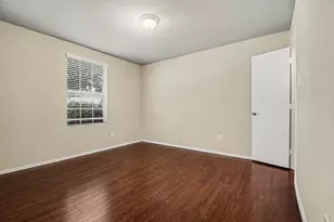 655 Lentisco Dr, Lancaster, TX 75146 - Photo 8