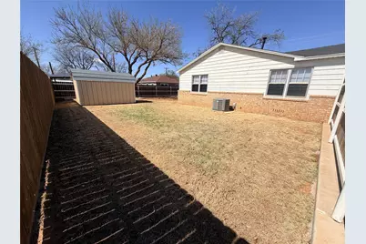 411 N River Street, Seymour, TX 76380 - Photo 18