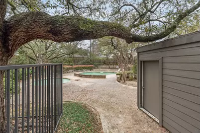 7412 E Northwest Highway #102, Dallas, TX 75231 - Photo 20