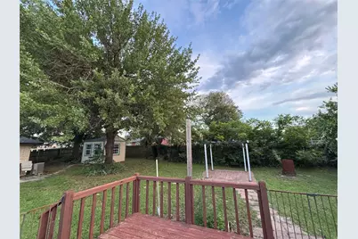420 Robert Drive, Springtown, TX 76082 - Photo 28