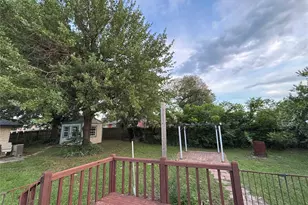 420 Robert Dr, Springtown, TX 76082 - Photo 28