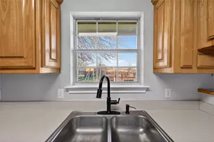 420 Robert Dr, Springtown, TX 76082 - Photo 12