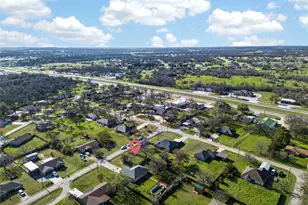 420 Robert Dr, Springtown, TX 76082 - Photo 38