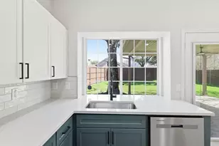 1414 Indian Lake Trail, Carrollton, TX 75007 - Photo 8