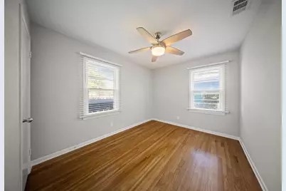 5829 Holloway Street, Westworth Village, TX 76114 - Photo 10