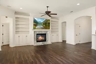 1213 Prestwick Ct, Granbury, TX 76048 - Photo 4