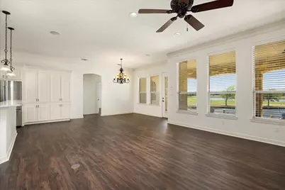 1213 Prestwick Court, Granbury, TX 76048 - Photo 6