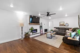 101 Olive St, Lone Oak, TX 75453 - Photo 4