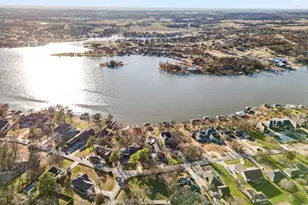 111 Longhorn Dr, Gainesville, TX 76240 - Photo 1