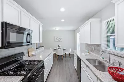 2429 Avis Street, Mesquite, TX 75149 - Photo 10