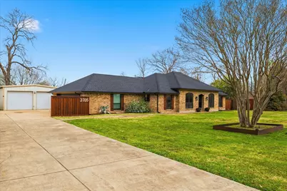 3705 Castle Drive, Rowlett, TX 75089 - Photo 2