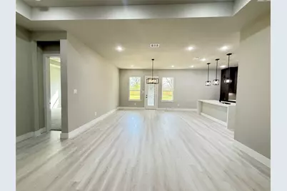 3322 Springview Avenue, Dallas, TX 75216 - Photo 4